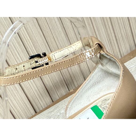 BCBGeneration Pointed Toe Flat with Ankle Strap Women's Shoes Size 6M - Picture 10 of 15